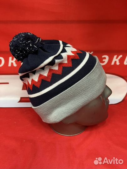 Шапка хоккейного клуба Торпедо