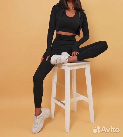 Фитнес костюм женский новый
