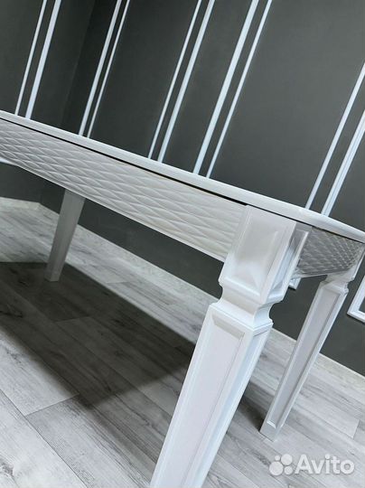 Стол в гостиную \ оплата при получении