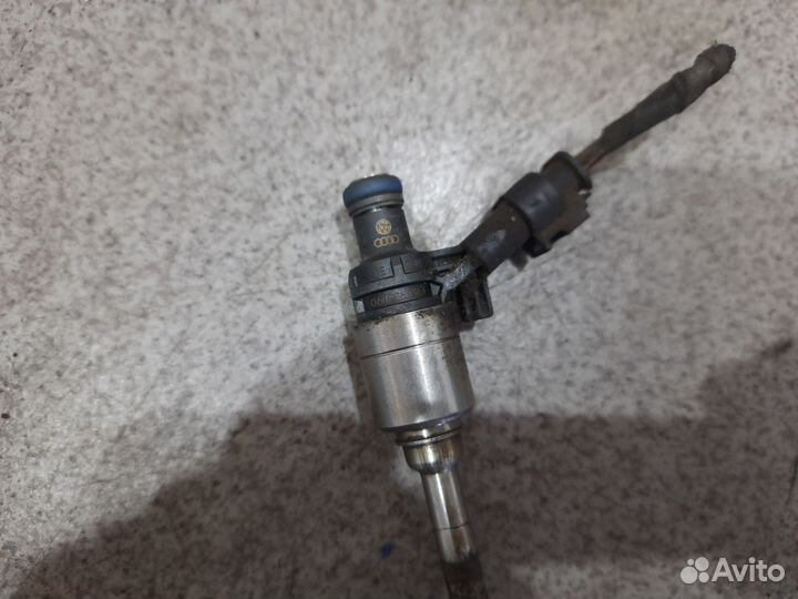 Топливная форсунка для 1.8 BZB CDA VW Passat B6