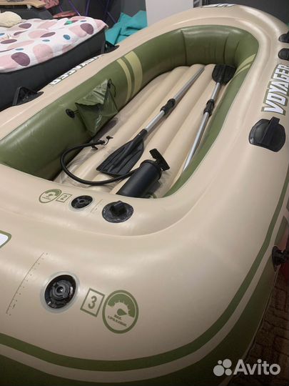 Надувная лодка 3-х местная пвх под мотор с веслами