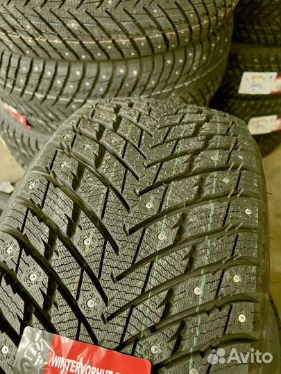 iLink Wintervorhut Stud II 275/40 R21 и 315/35 R21 93C