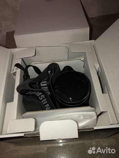 Зеркальный фотоаппарат