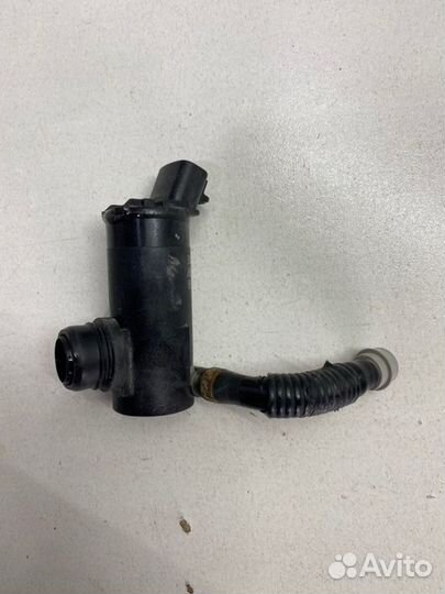 Моторчик омывателя фар передний Toyota Camry