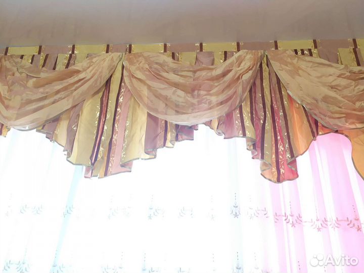 Шторы с ламбрекеном