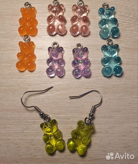 Новые серьги для девочек и девушек на 8 Марта