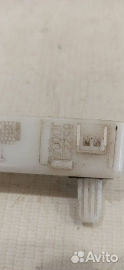 Крепление бампера заднее Nissan Qashqai J10 HR16DE