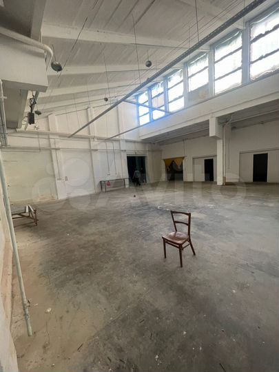 Склад, 700 м²