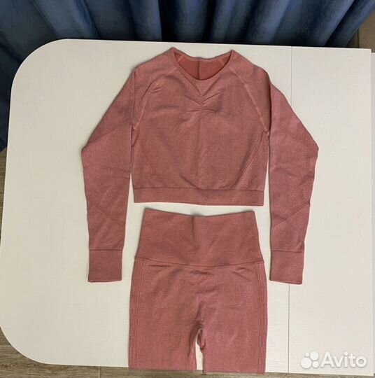 Костюм для фитнеса