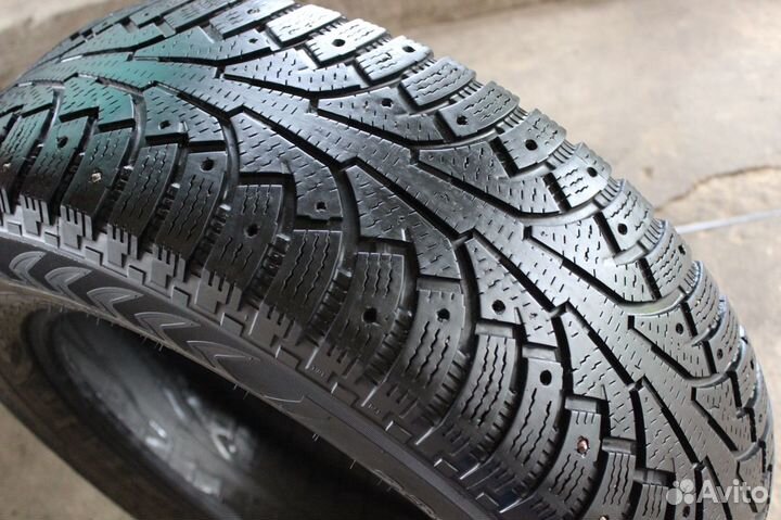 Nokian Tyres Hakkapeliitta 5 SUV 235/65 R17