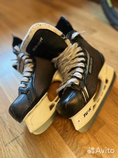 Хоккейные коньки bauer pro 6R (38р)
