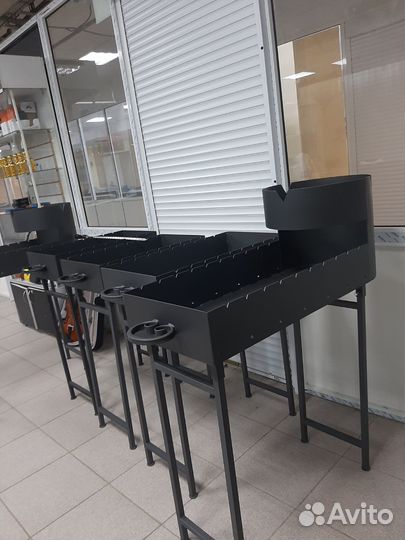 Мангал с подказанником / обычный