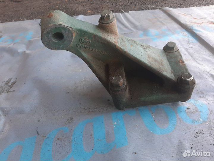 Кронштейн левой передней подвески двигателя Faw J6