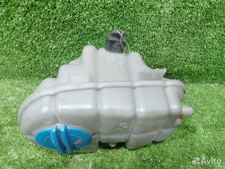 Бачок расширительный Audi A6 C7 4G cgwd 2012