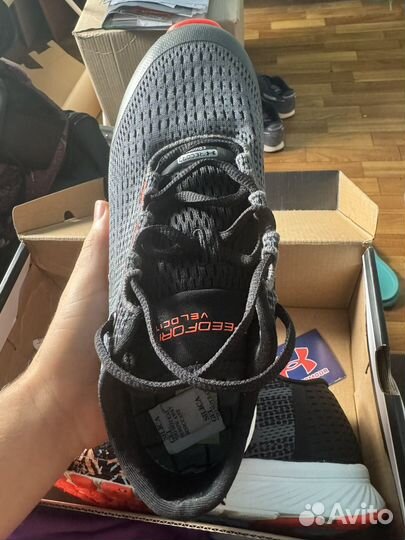 Кроссовки under armour 40