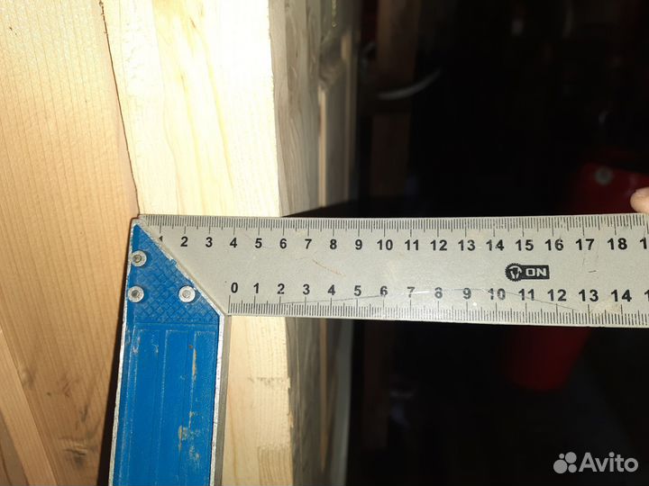 Дверь деревянная