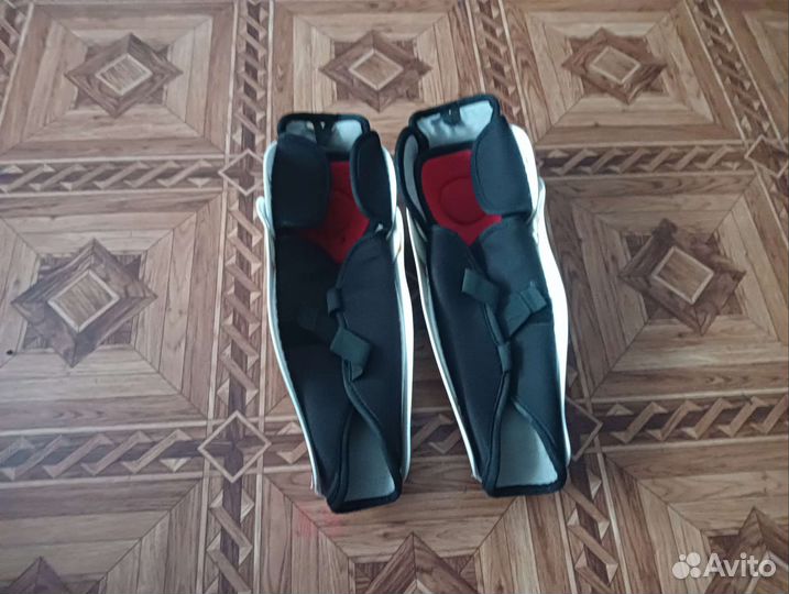 Нагрудник хоккейный easton