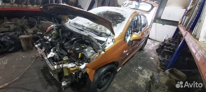 Разбор Peugeot 207
