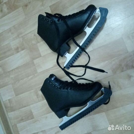 Коньки для фигурного катания 27см по стельке