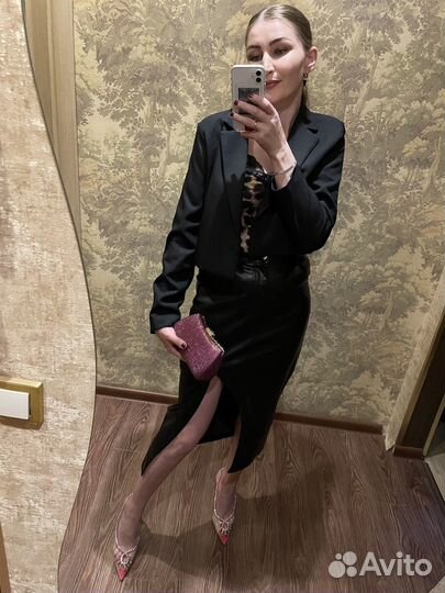 Юбка с разрезом