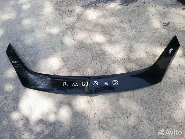 Мухатбойник митсубиси ланцер