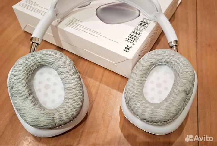 Беспроводные наушники новые