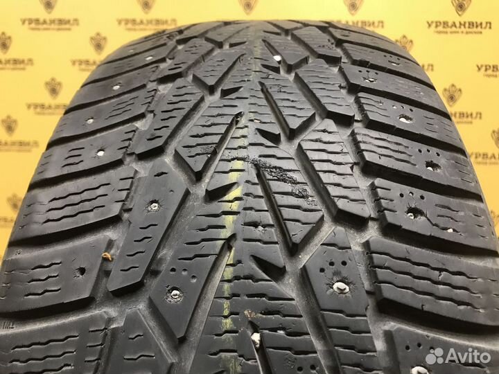 Nokian Tyres Hakkapeliitta 7 215/55 R17 98T