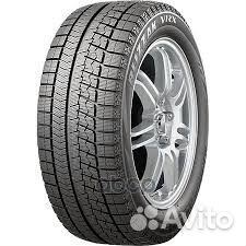 Bridgestone Blizzak VRX 215/60 R17