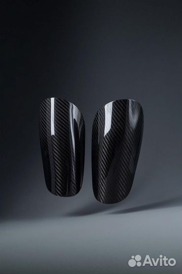 Щитки футбольные карбон