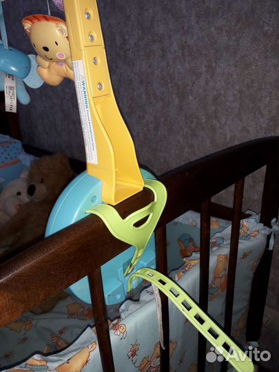 Мобиль с музыкой на кроватку