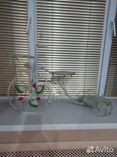 Подставка под цветы