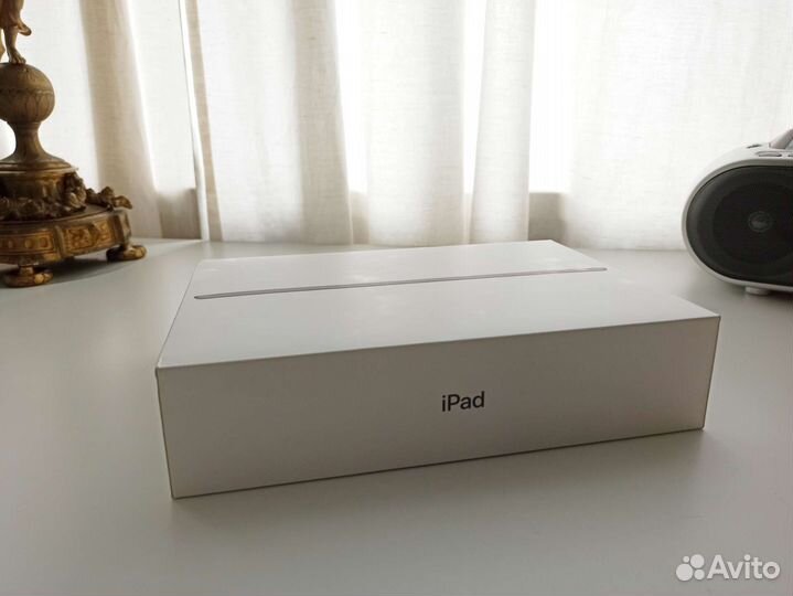 Коробка от iPad 10,2 2019