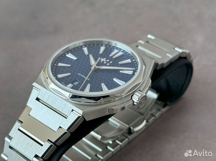 Наручные часы Christopher Ward