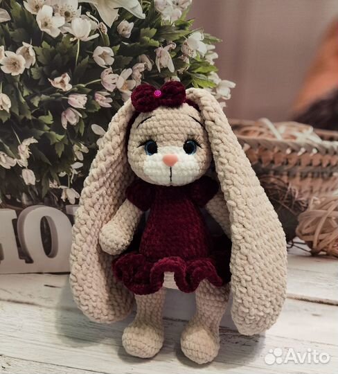 Вязаная игрушка Зайка 36см ручная работа