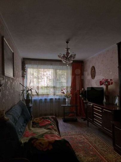 2-к. квартира, 42 м², 1/5 эт.