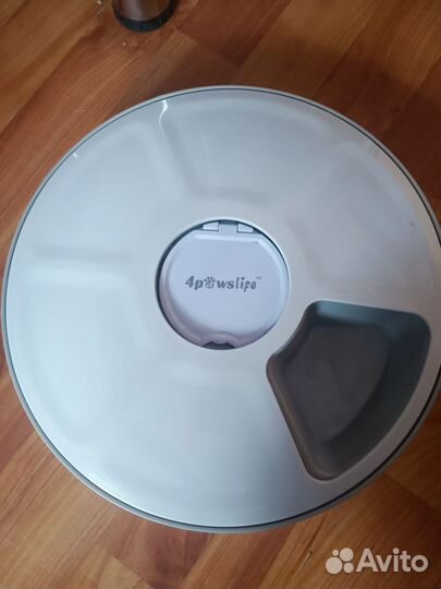 Автоматическая кормушка для животных