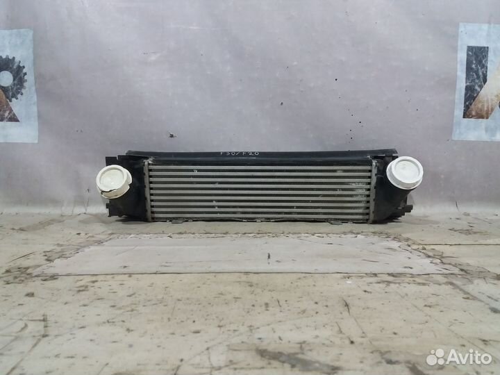 Бмв 3 F30 2011- Радиатор интеркулера 23190