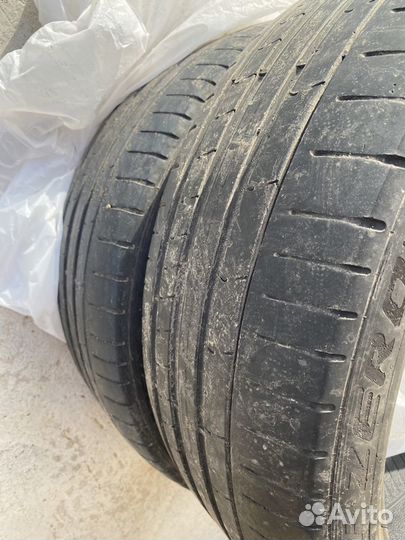 Pirelli P Zero 225/40 R19 и 255/35 R19