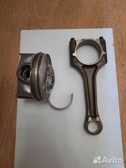 Комплект шатунов и поршней cdab