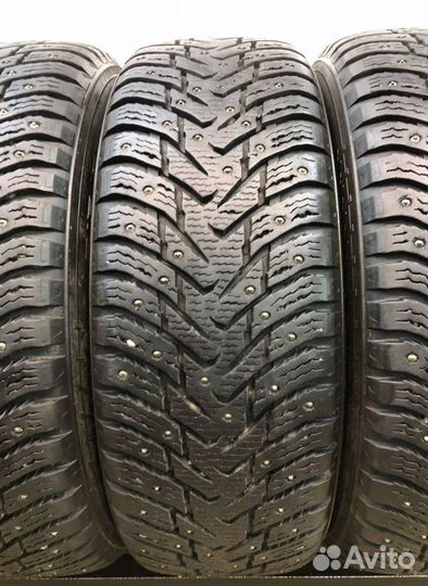 Nokian Tyres Hakkapeliitta 8 SUV 215/65 R16 99W