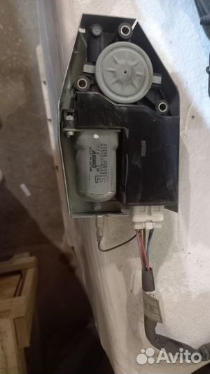 Мотор электропривода люка Ниссан Икс Трейл т31