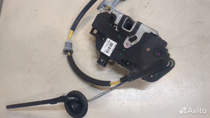 Замок двери Ford Explorer, 2011