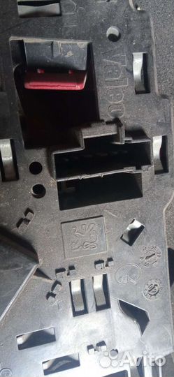 Фонарь задний Peugeot 307 хетчбек KFW TU3JP