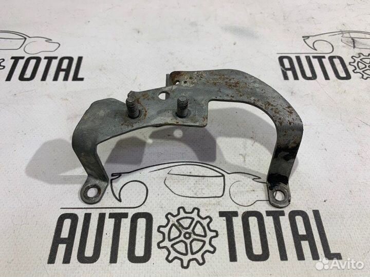 Кронштейн Bmw 745 E65 N62B44 2004