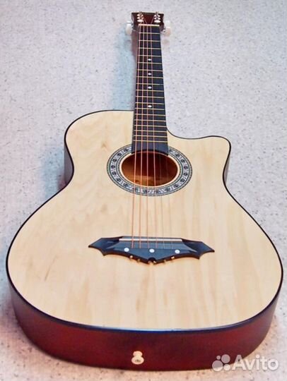 Акустическая гитара
