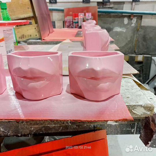 Кашпо(Губы, глаз)