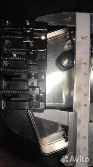 Ручки потенциометров и бридж для бас гитары