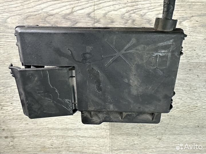 Блок предохранителей аккумулятора для Chevrolet Cr