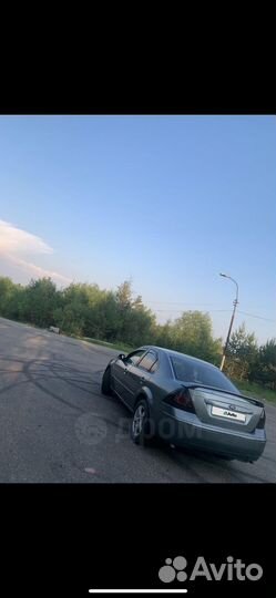 Ford Mondeo 2 AT, 2004, 200 000 км