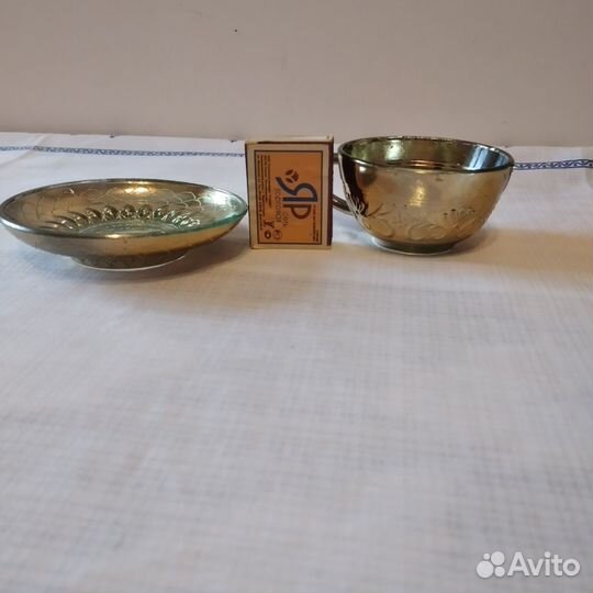 Кофейные чашечки с позолотой